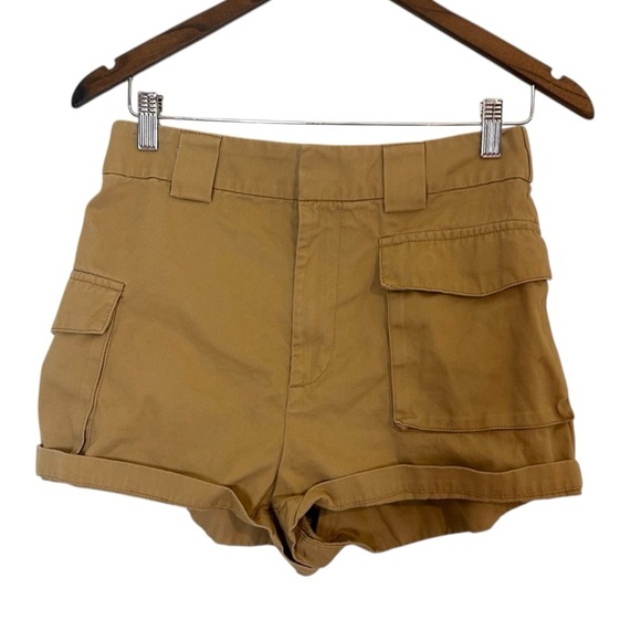 Aritzia TNA Cargo 3" Short- High Waisted Cargo Shorts- Medium - Picture 6 of 13